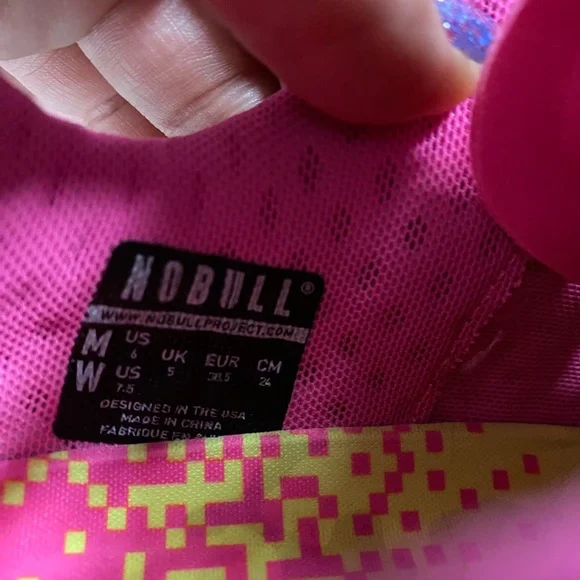 NoBull Neon Pink Glitch trainer+ shoes, 7.5.Price firm